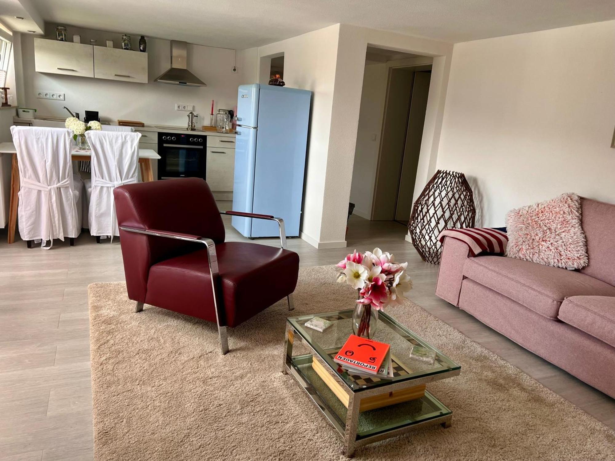 Charmante Einliegerwohnung, 3 Zimmer In Ruhiger Wohnlage, 60Qm, Mit Gemuetlicher Suedterrasse Marburg Bagian luar foto